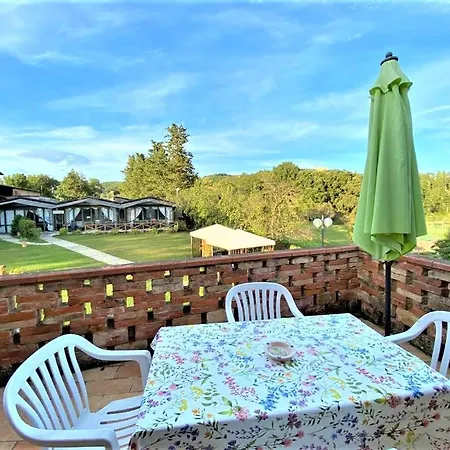 Comparone Casavecchia Apartment *