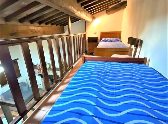 Comparone Casavecchia Apartmán *