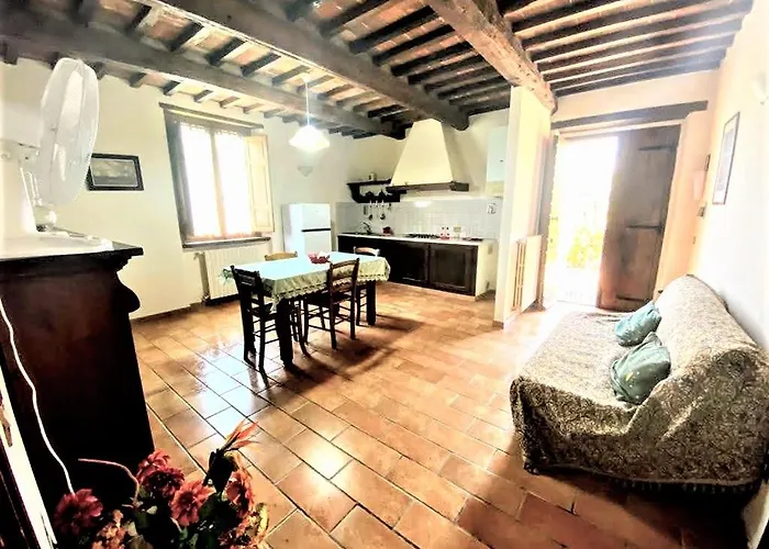 Comparone Casavecchia Apartmán *